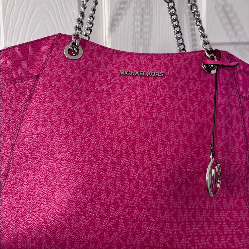 Michael Kors Jet Set Large Signature Logo Shoulder Bag
 Pink - Picture 4 of 16